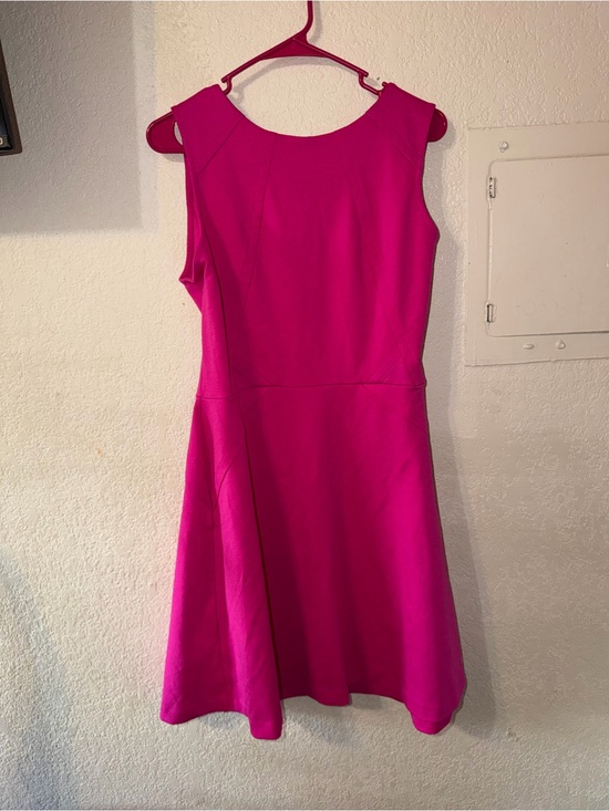 Jennifer Lopez Dresses & Skirts - Jennifer Lopez Sleeveless Fit-and-Flare Dress in Hot Pink